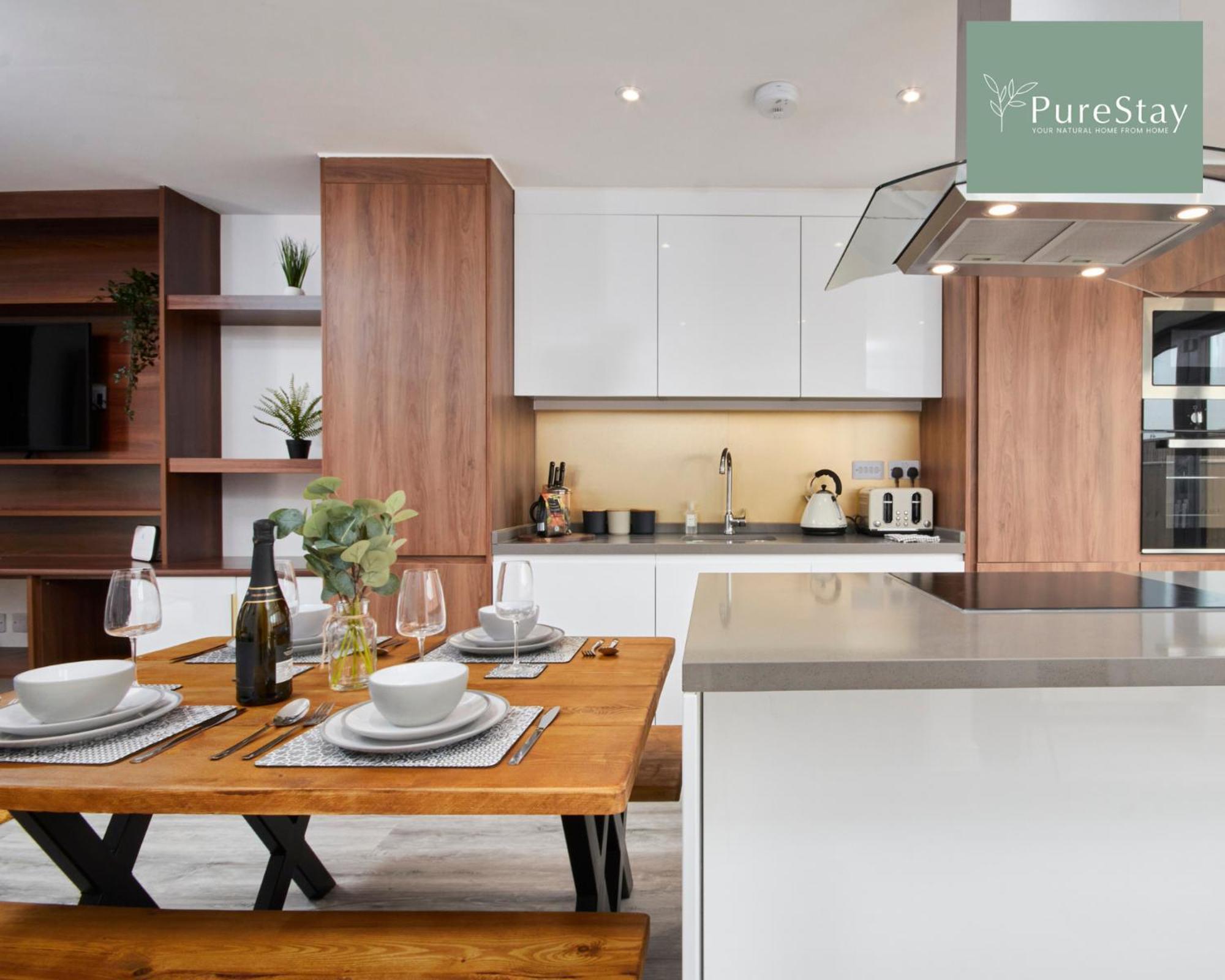 Stunning 5 Bed Manchester House With Parking By Purestay Short Lets & Serviced Accommodation Екстериор снимка