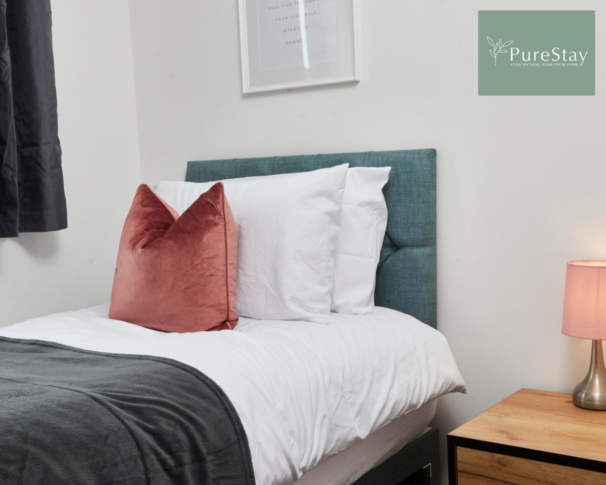 Stunning 5 Bed Manchester House With Parking By Purestay Short Lets & Serviced Accommodation Екстериор снимка