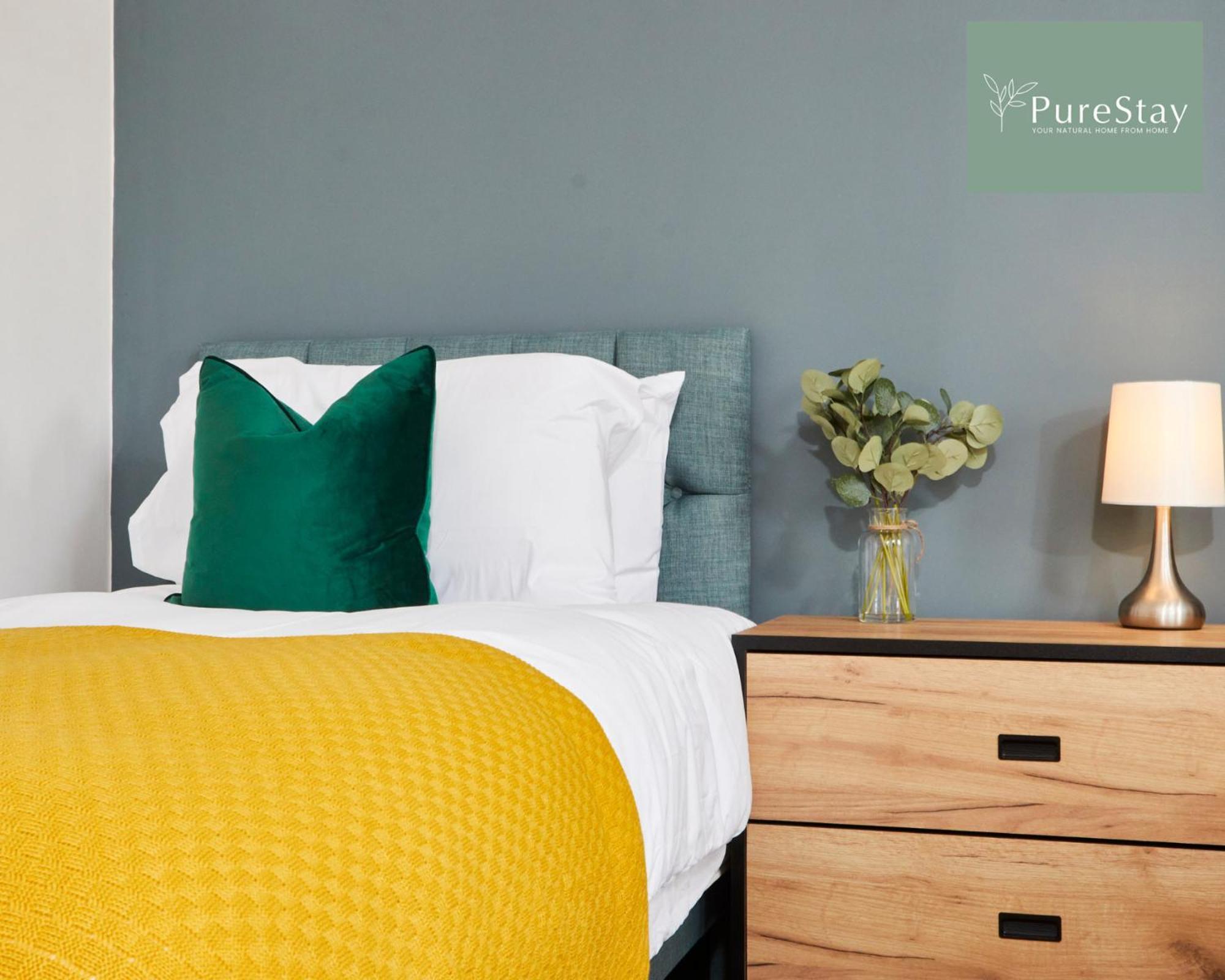 Stunning 5 Bed Manchester House With Parking By Purestay Short Lets & Serviced Accommodation Екстериор снимка