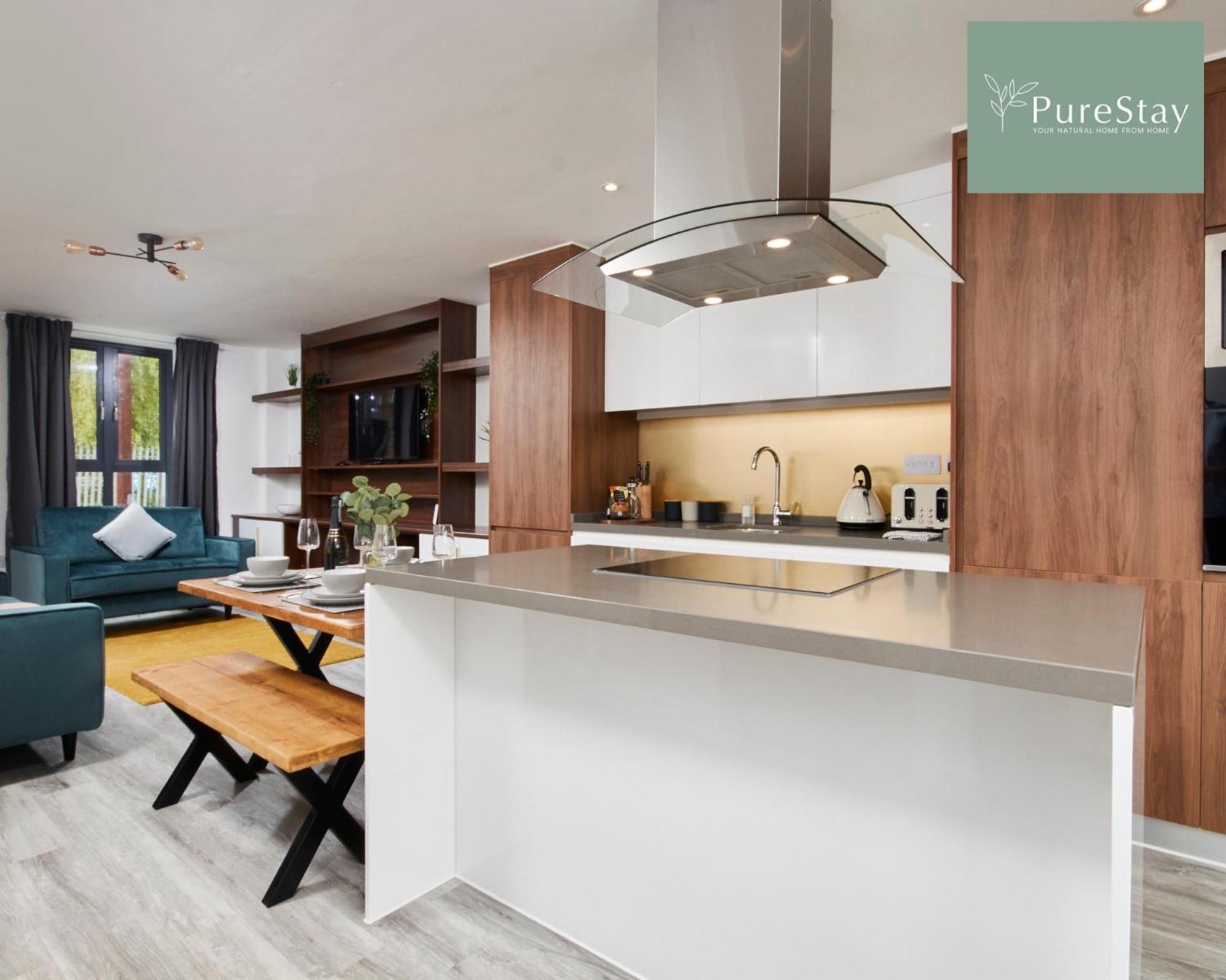 Stunning 5 Bed Manchester House With Parking By Purestay Short Lets & Serviced Accommodation Екстериор снимка