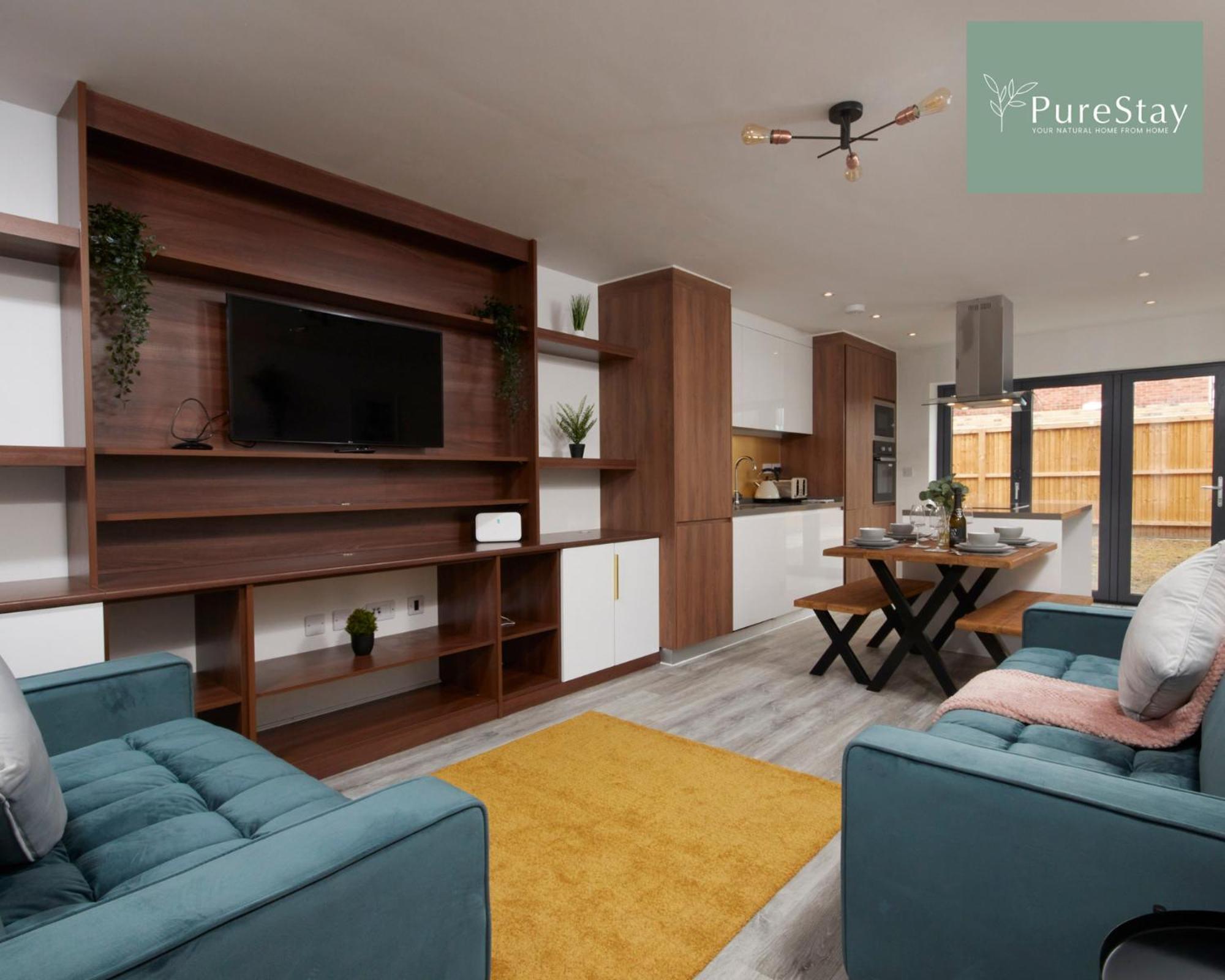Stunning 5 Bed Manchester House With Parking By Purestay Short Lets & Serviced Accommodation Екстериор снимка